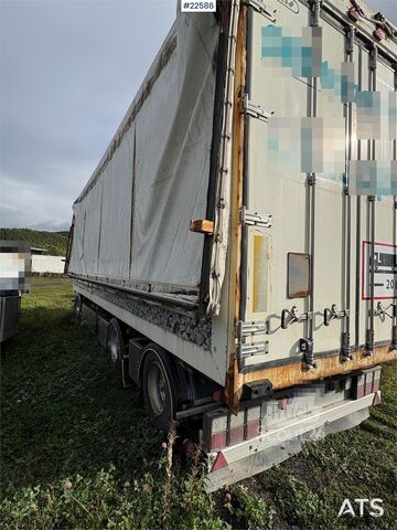  Tyllis trailer with chip body and tipper – hydraulic side