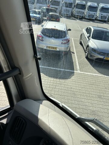  DAF LF 250 FA / 12 Ton / 802 dkm / 6 Cilinder / Cha...