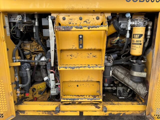 Tandem roller Caterpillar CD54B