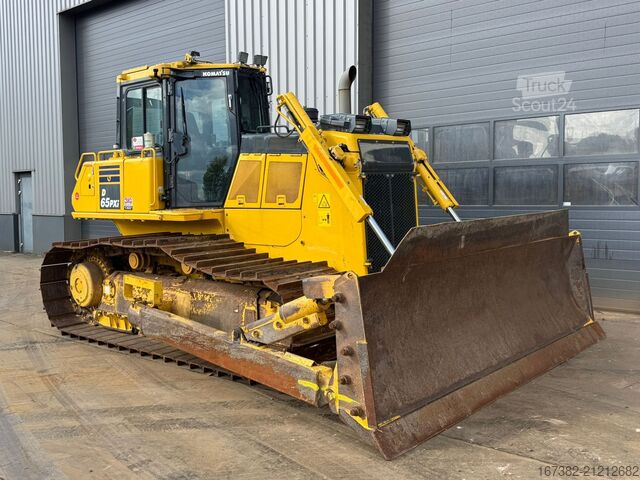 Levelling machine Komatsu D65PXi-18 | TOPCON GPS