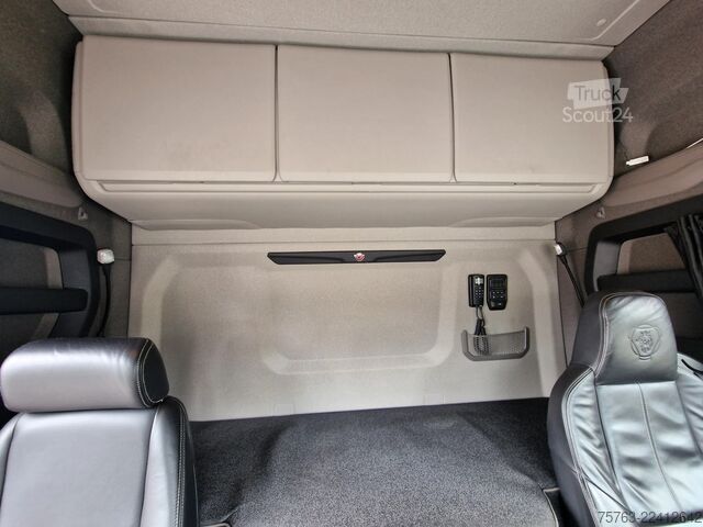 Štandard-SZM Scania 590S V8 NGS 6X4 - retarder - full air - leather...