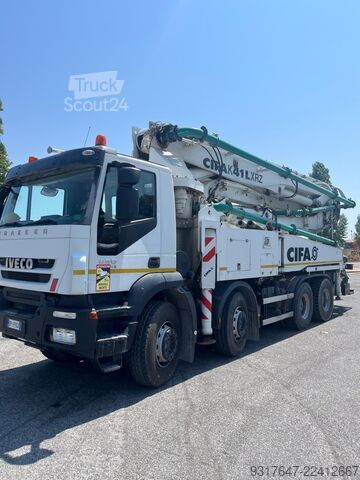  Iveco Trakker AD 450