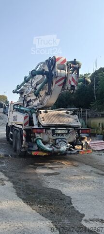  Iveco Trakker AD 450