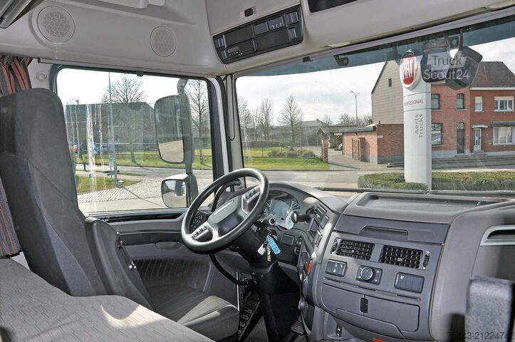 Standard-SZM DAF XF 480 FT 4x2 OCC312 - TraXon - Super Space Cab...