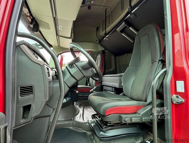 Skåpbil VOLVO FH 13.500 I-PARK COOL FULL AIR HEIWO ISOLATED BO