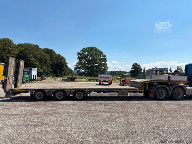 Niski poluprikolica KÄSSBOHRER Lowbed 3-Achs Auflieger Hydr Rampen *Lenk*BJ-19