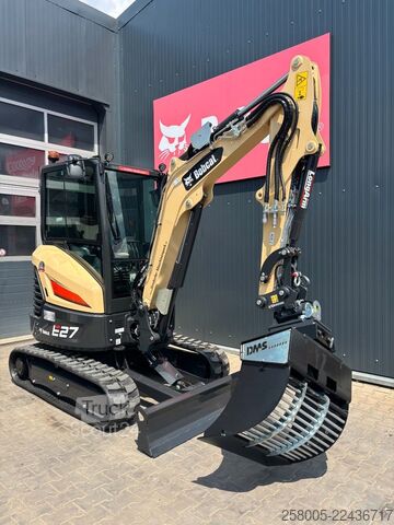 Minikotró BOBCAT E 27  - Exclusive Edition 1of1