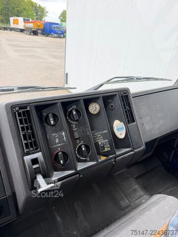 Kamion sa ravnom platformom i ceradom MERCEDES-BENZ 1820 AK Allrad 4x4 3-Sitzer ex-THW