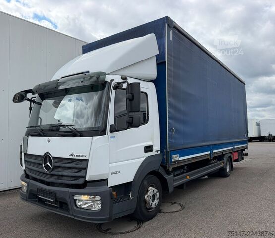 Фургон с брезентова завеса MERCEDES-BENZ 823 L Atego Tempomat LBW 1000 kg AHK