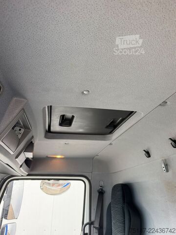 Фургон с брезентова завеса MERCEDES-BENZ 823 L Atego Tempomat LBW 1000 kg AHK
