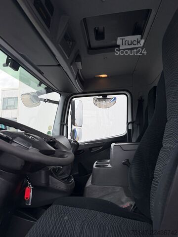 Фургон с брезентова завеса MERCEDES-BENZ 823 L Atego Tempomat LBW 1000 kg AHK