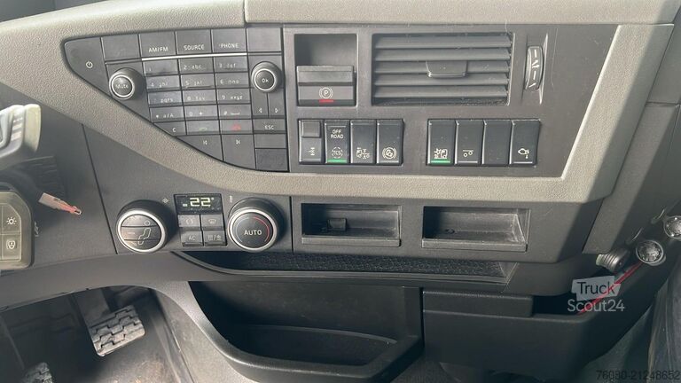 Standard tractor Volvo FH 460 (CLEAN CHASSIS / GOOD CONDITION / LOW KM...