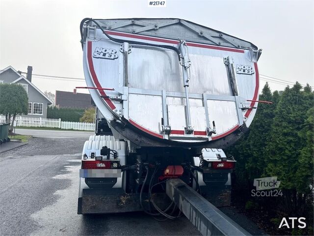  Scania R660 6x4 Asphalt Truck