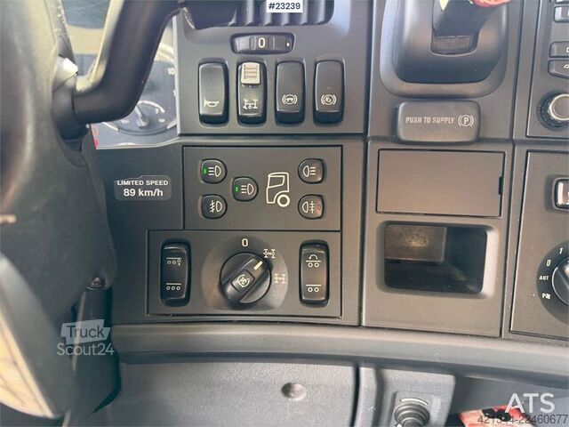 Kippiauto Scania R580 8x4 combi truck w/ new retarder, turntable an