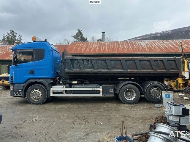 Savivartis Scania R124/400 hook truck w/ 26T hook and box. WATCH VID