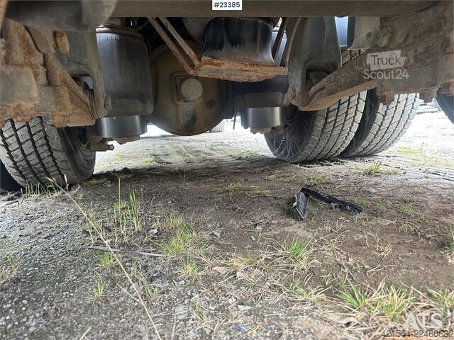 Savivartis Scania R124/400 hook truck w/ 26T hook and box. WATCH VID