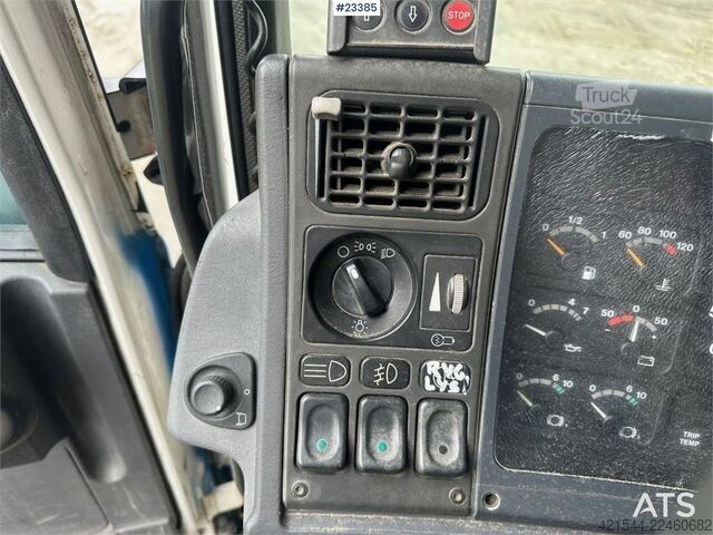 Savivartis Scania R124/400 hook truck w/ 26T hook and box. WATCH VID