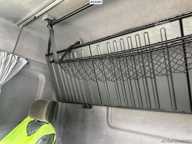 Savivartis Scania R124/400 hook truck w/ 26T hook and box. WATCH VID