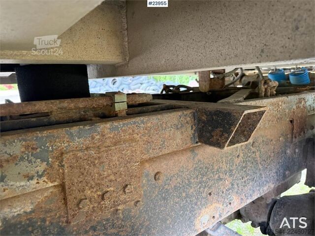 Kippiauto Scania LS 111S42 truck. Repair object