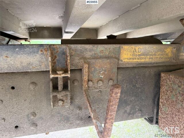 Kippiauto Scania LS 111S42 truck. Repair object