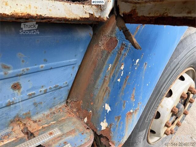 Kippiauto Scania LS 111S42 truck. Repair object