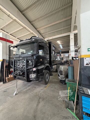 Autocaravana MERCEDES AROCS 3358 MERCEDES AROCS 3358 6X6