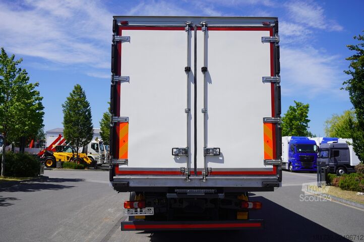 Gekoelde vrachtwagens Mercedes-Benz Actros 2542 / GIGA cabin / Thermoking