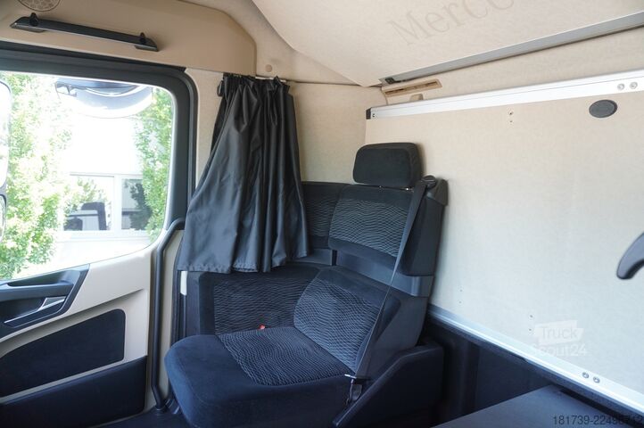 Gekoelde vrachtwagens Mercedes-Benz Actros 2542 / GIGA cabin / Thermoking
