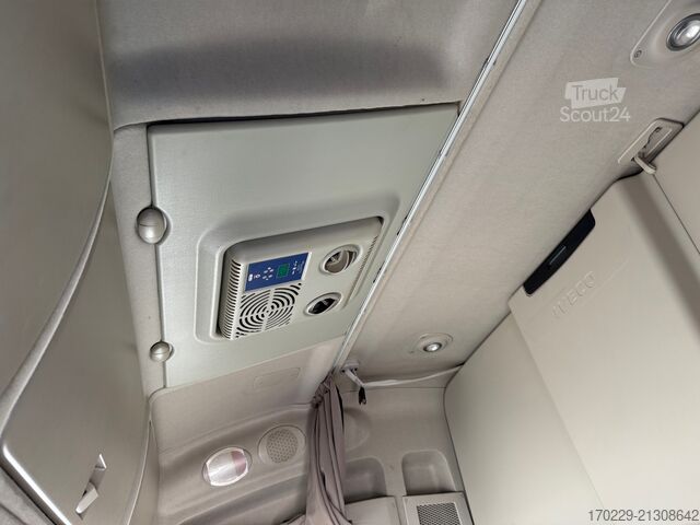 Camión con caja móvil Iveco STRALIS AS260S48