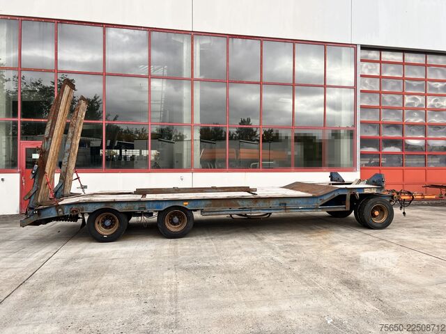 Tieflader Anhänger Müller-Mitteltal T3  3 Achs Tieflader mit ABS
