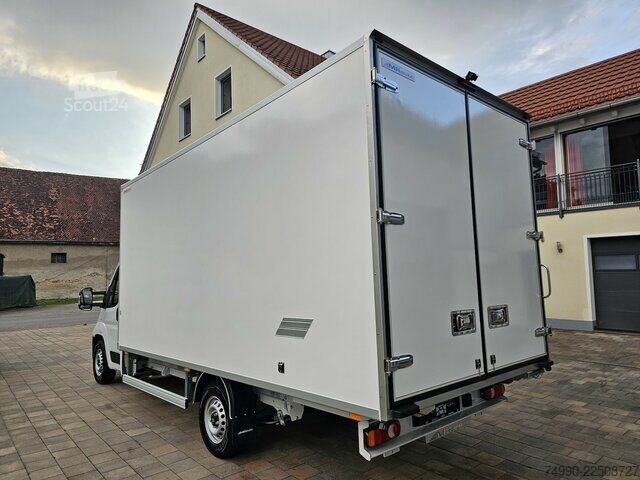Varebil Fiat Ducato MAXI 35 Sandwichkoffer 4,9 Meter Navi
