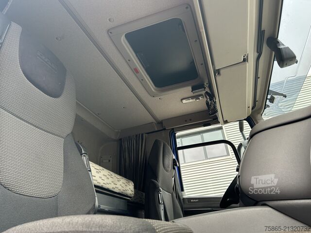 Schuifzeil DAF CF 370 FA / 698 dkm / Curtainside / Loadlift / ...