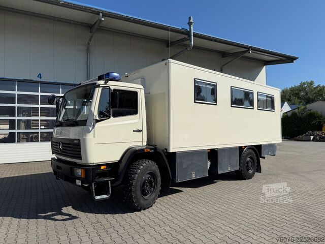 Camião de caixa fechada MERCEDES-BENZ 917 A 4x4 Allrad Einzelbereift 6m Koffer Klima