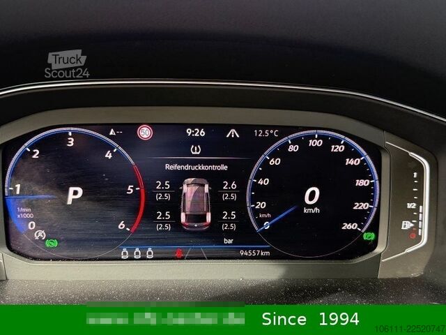 Minibus VW Passat Variant Alltrack 4Motion 2.0 TDI HeadUP