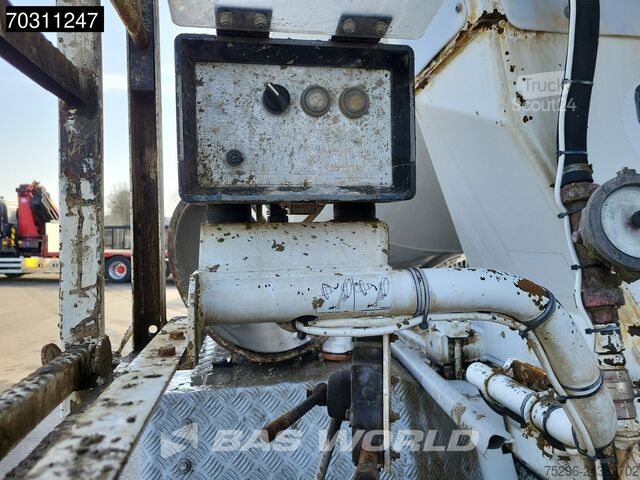 Mixer Renault C 430 8X4 9m3 Stetter Mixer Steel suspension Au...