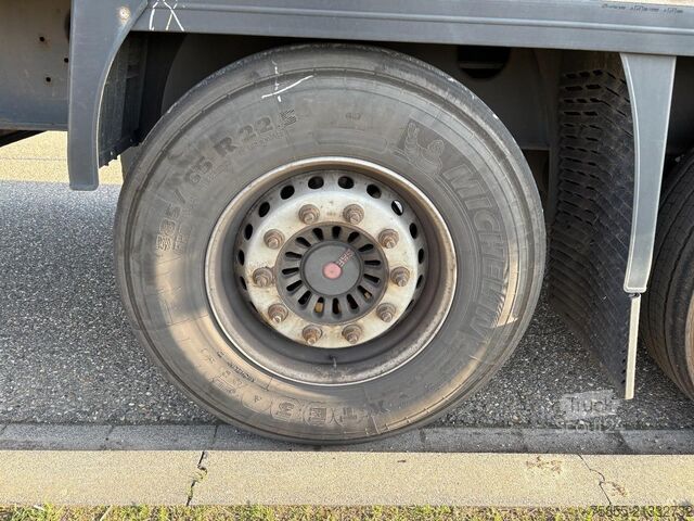 Schuifzeilen Krone N/A Tautliner / Coil / Discbrakes / SAF Axles /...