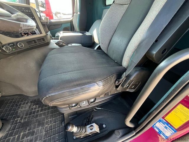 Trijų pusių savivartis sunkvežimis VOLVO FM 330 4x2 2-Achs Kipper Meiller