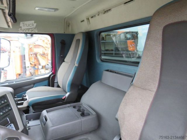 Trijų pusių savivartis sunkvežimis VOLVO FM 330 4x2 2-Achs Kipper Meiller