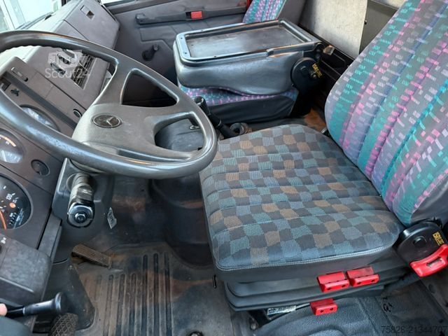 Automobilis ar plakanu platformu MERCEDES-BENZ Ecoliner 1520  / Maschinen / Traktoren Transport