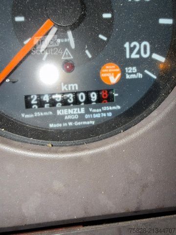 Automobilis ar plakanu platformu MERCEDES-BENZ Ecoliner 1520  / Maschinen / Traktoren Transport