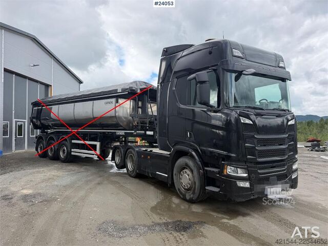 Standard-SZM Scania R580 6x2 tractor unit w/ tipping hydraulics and ne