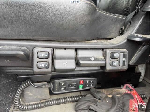 Standard-SZM Scania R580 6x2 tractor unit w/ tipping hydraulics and ne