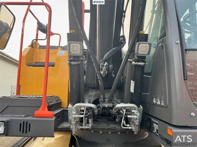 Paletli ekskavatör Volvo EWR130 Wheeled Excavator with Rototilt and 2 Bucke