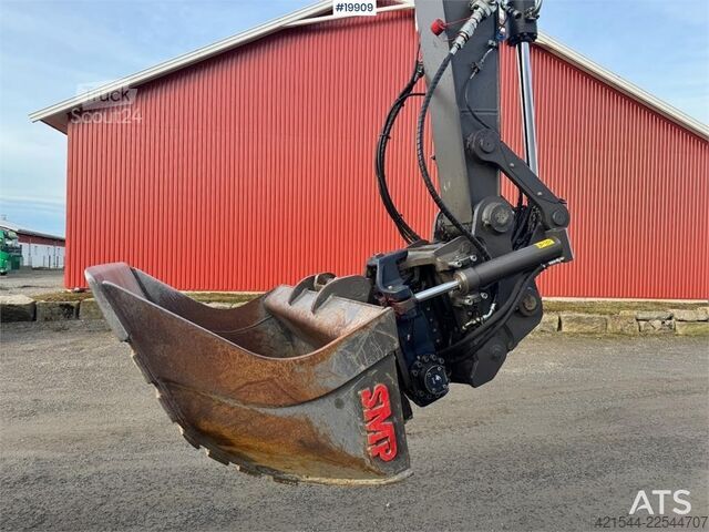 Paletli ekskavatör Volvo EWR130 Wheeled Excavator with Rototilt and 2 Bucke