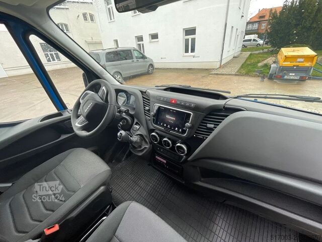 Biltransport skåpbil IVECO Daily Finanzierung oder Leasing möglich