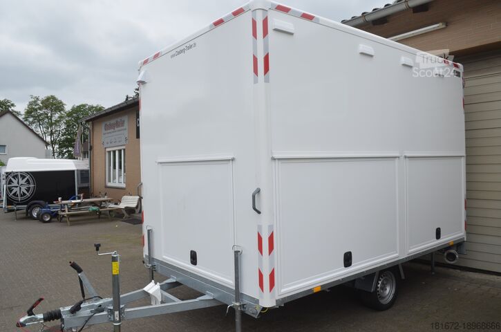 Kofferanhänger Blyss Toilettenwagen