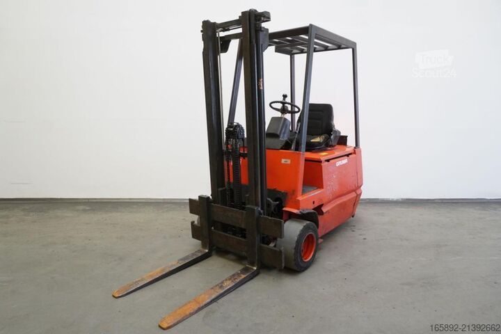 Iekrāvējs Linde E 18 Z 322