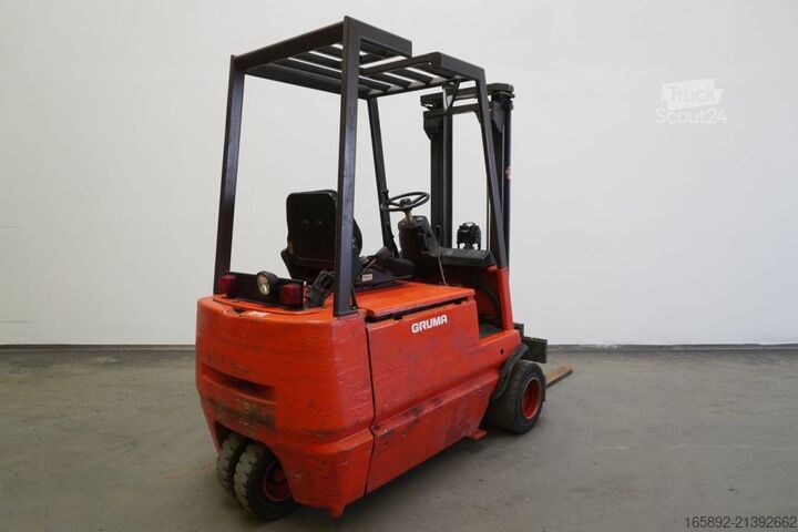 Iekrāvējs Linde E 18 Z 322