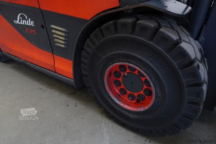 Iekrāvējs Linde E 25 387