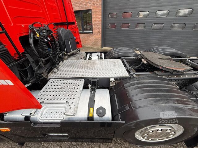 Štandard-SZM Volvo FH 500 6X2 Globetrotter XL Full Air Alcoa Stand...